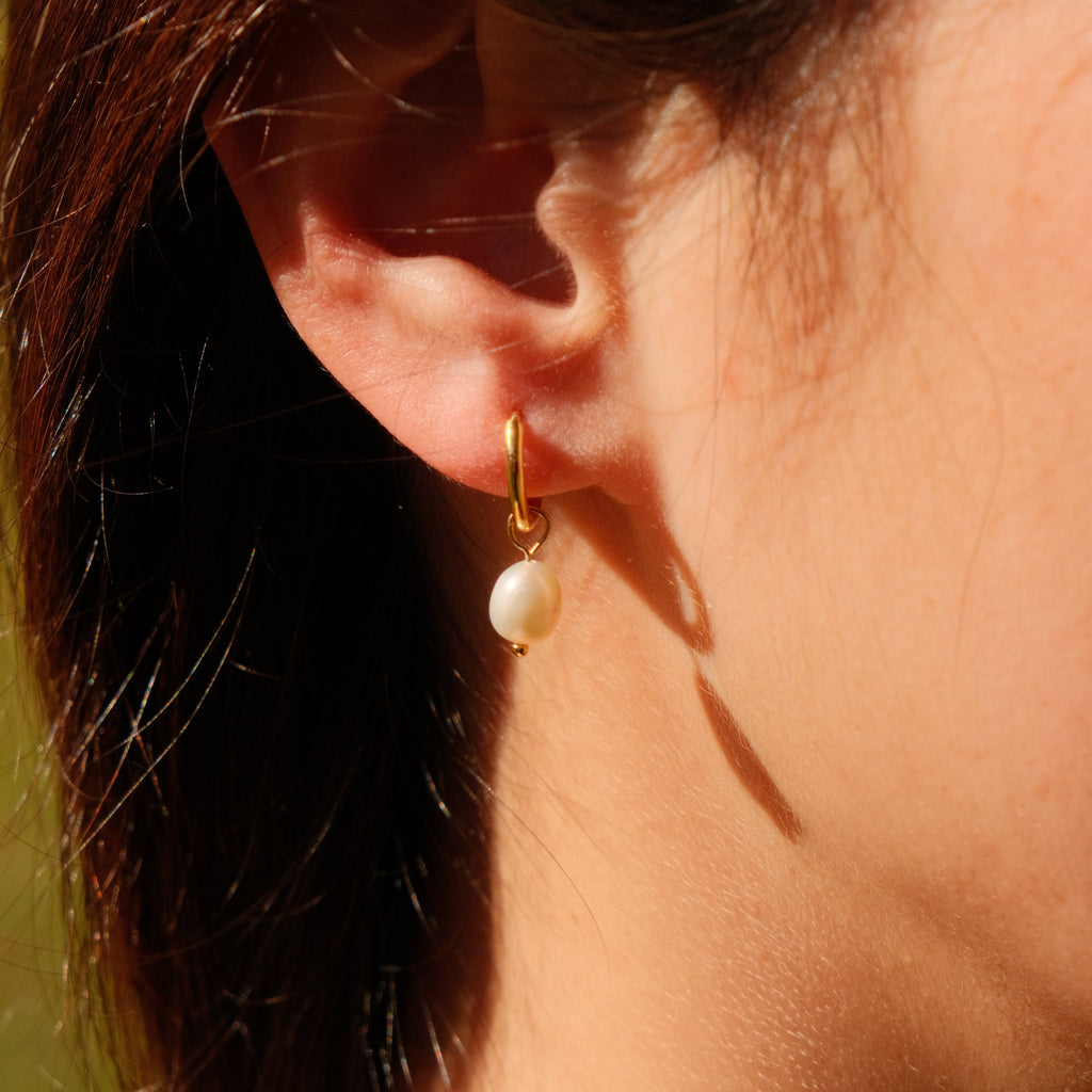 Halo Drop - Gold-Plated Pearl Earrings