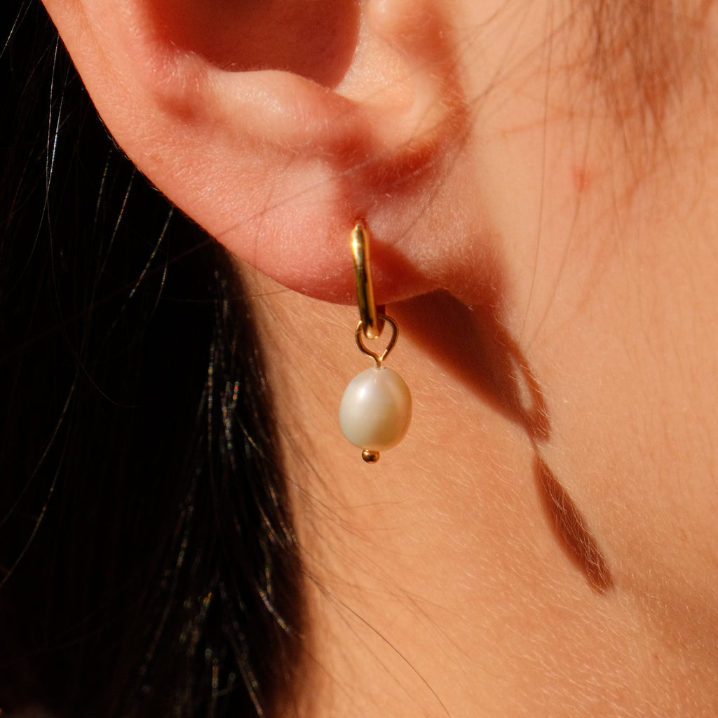 Halo Drop - Gold-Plated Pearl Earrings